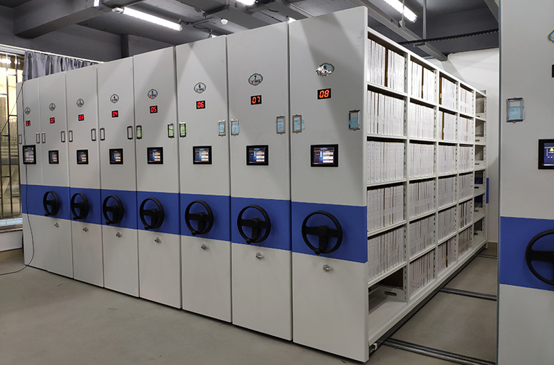 �ܼ��܈���